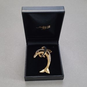 Fifth Avenue Collection of Jewellery, Dolphin Pin